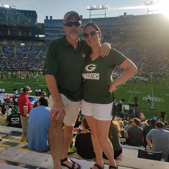 Meet your Posher, Leslie - Picture 1 of 1